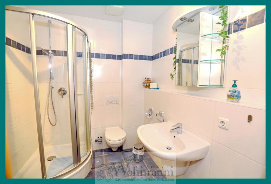 Bad mit Dusche Maisonettewohnung Cuxhaven