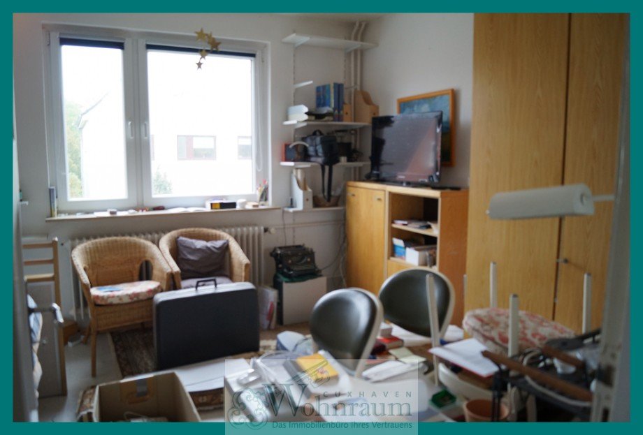 Zi. im 1.OG zur Wohnung im EG Mehrfamilienhaus Cuxhaven