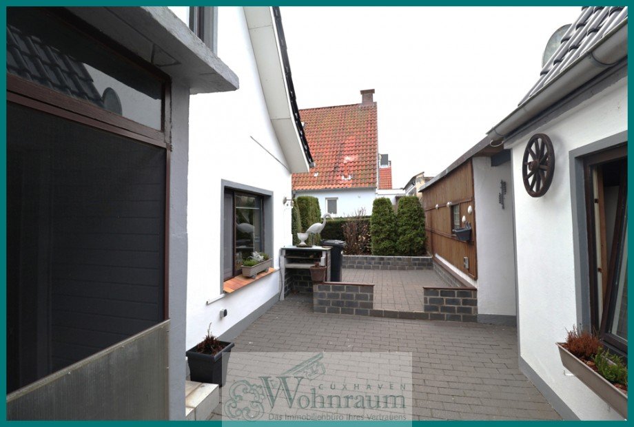 Hof mit Seiteneingang Einfamilienhaus Cuxhaven