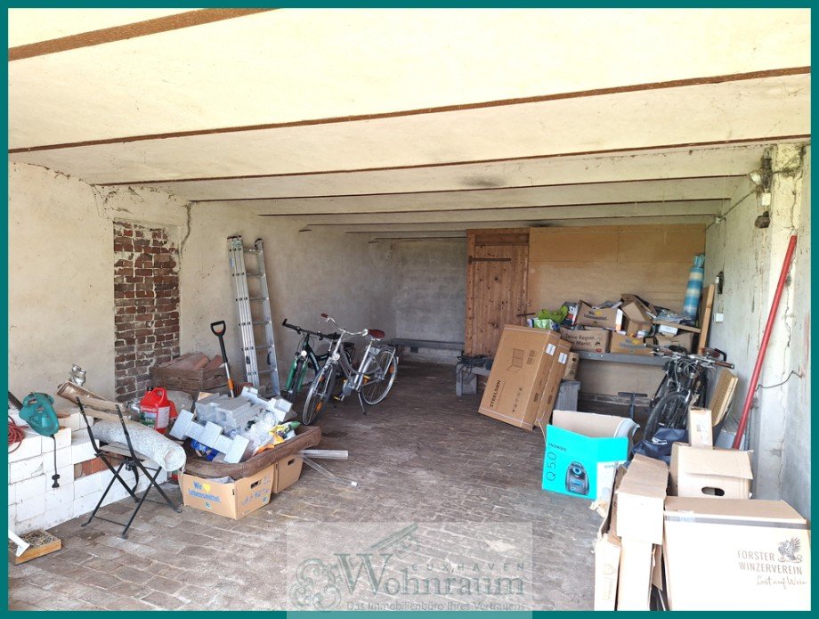 gro�e Garage Resthof Balje