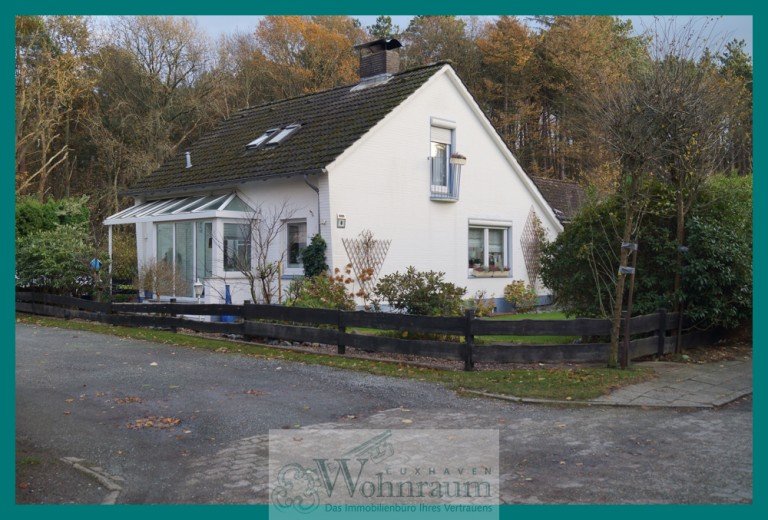  Cuxhaven / Sahlenburg Einfamilienhaus Zur Kapitalanlage: Haus mit Wintergarten, idyllisch am Waldrand gelegen.