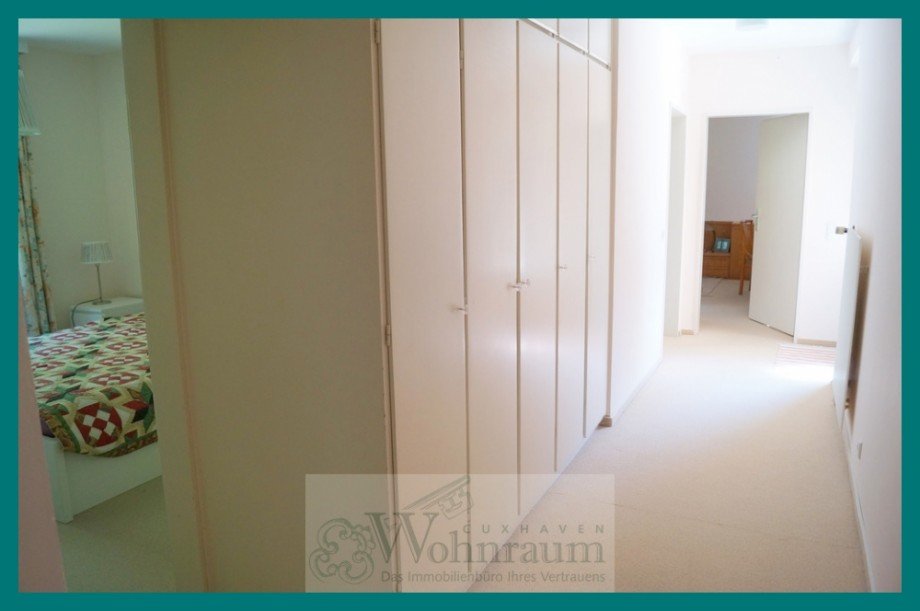 Flur mit Einbauschr�nken Einfamilienhaus Cuxhaven / D�se