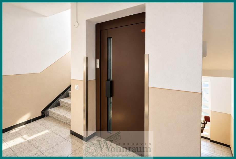 Fahrstuhl auch bis in den Keller Etagenwohnung Cuxhaven