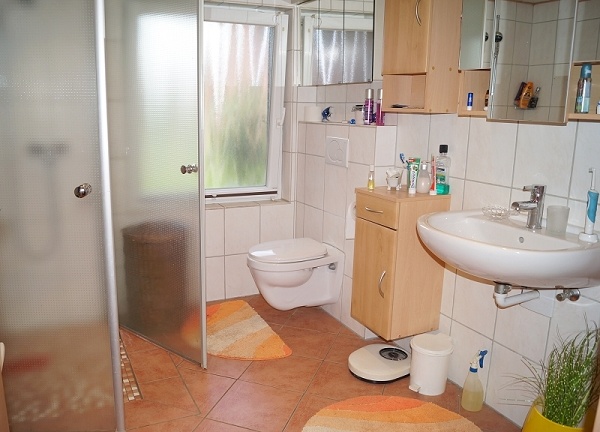neues Bad im EG Einfamilienhaus Nordleda