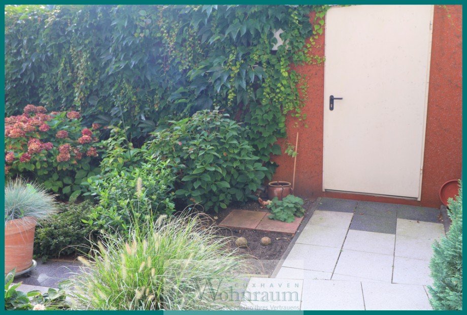 Garten mit Zugang zur Garage Erdgeschosswohnung Cuxhaven