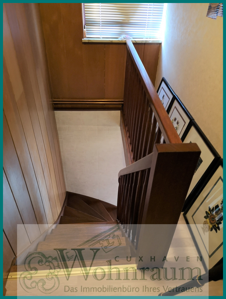 Treppe zum OG Einfamilienhaus Wremen
