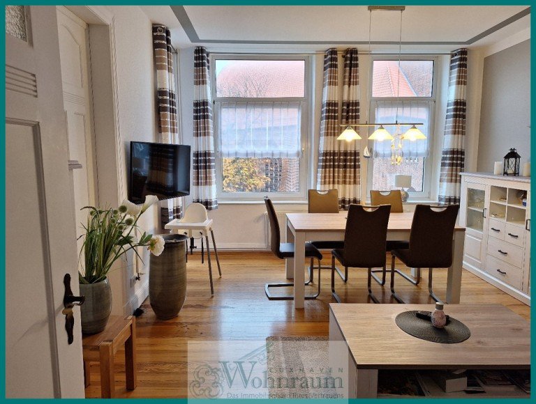 Blick in das Wohn- Esszimmer Cuxhaven Etagenwohnung ANFRAGESTOPP! Sehr gepflegte u. sanierte Altbauwohnung mit Seeblick