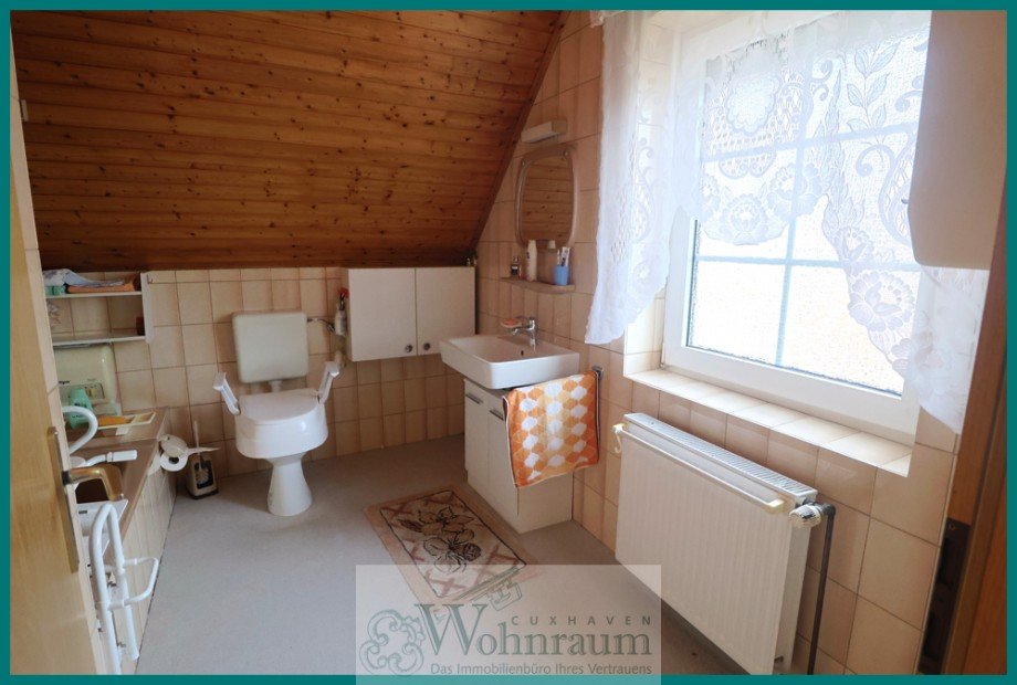 Badezimmer OG Doppelhaush�lfte Otterndorf