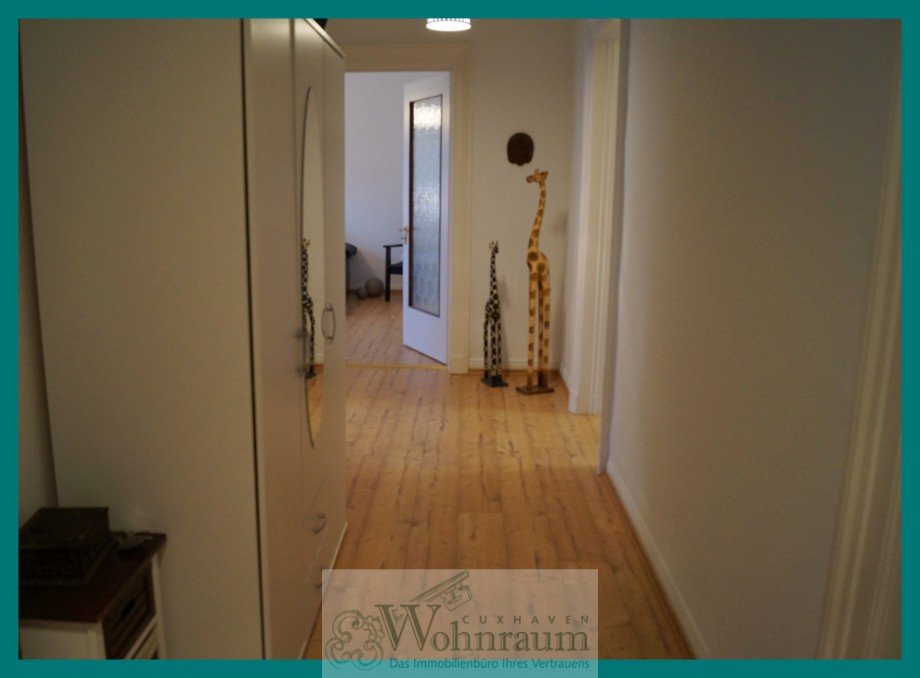 gro�z�giger Flur Erdgeschosswohnung Cuxhaven