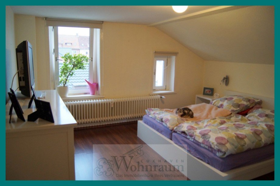 kuscheliges Schlafzimmer Dachgeschosswohnung Cuxhaven