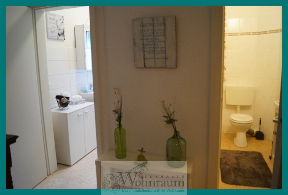 Diele zum Duschbad und separatem WC Erdgeschosswohnung Cuxhaven