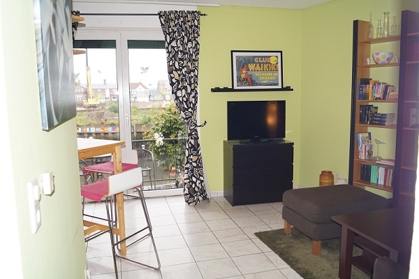 Wohnbereich mit Zugang zum Balkon Etagenwohnung Cuxhaven