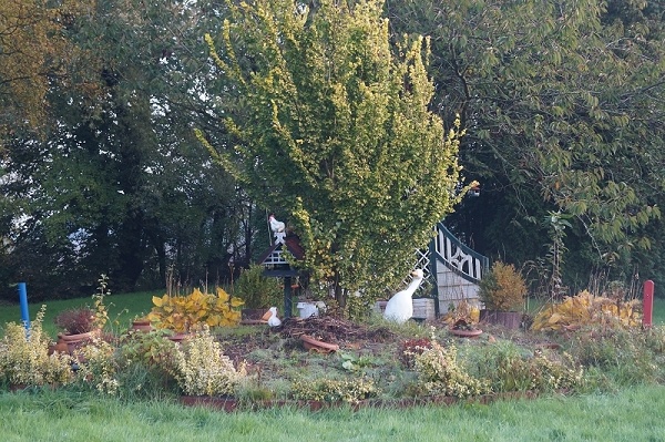 sch�n bepflanzt Einfamilienhaus Cappel