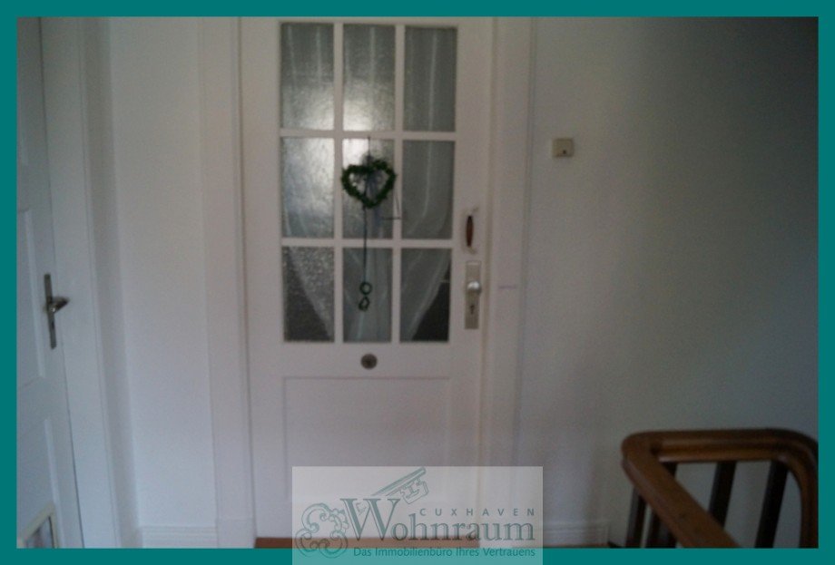 Eingang zur Whg. 1.OG Mehrfamilienhaus Cuxhaven