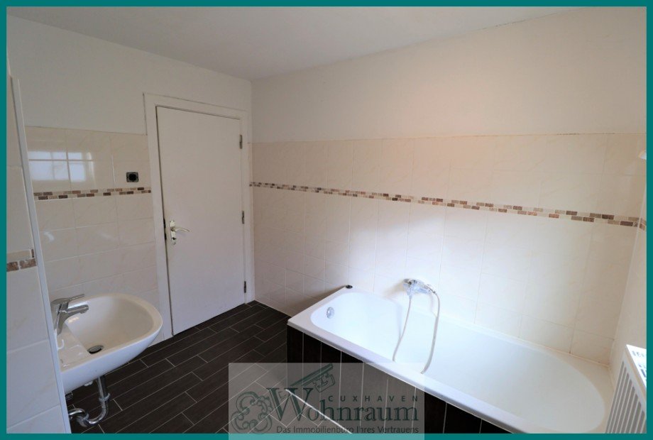 mit Dusche und Badewanne Zweifamilienhaus Cuxhaven