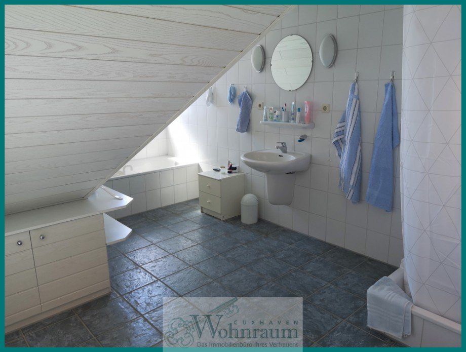 Badezimmer Doppelhaush�lfte Wurster Nordseek�ste