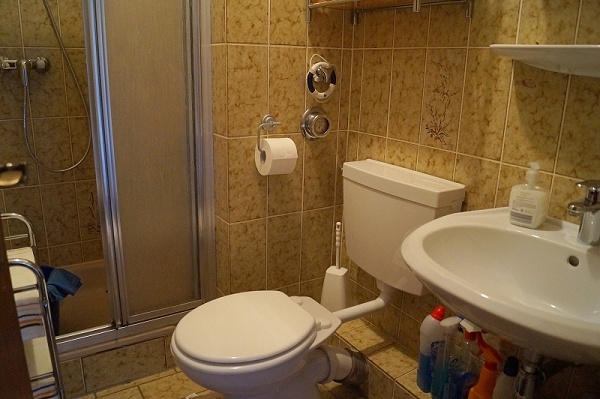 Bad mit Dusche Wohnung Cuxhaven