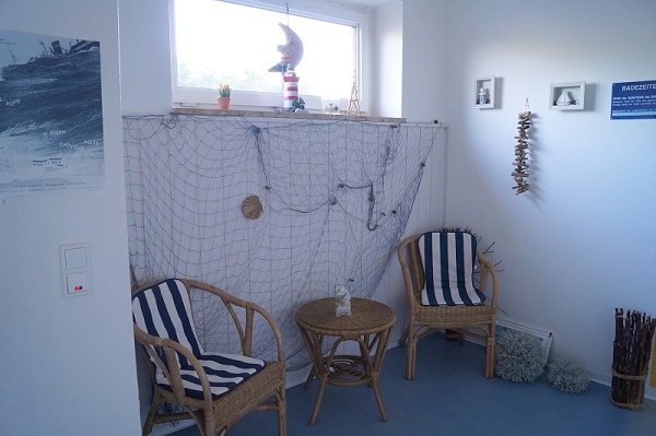 Eingangsbereich zum Schwimmbad Wohnung Cuxhaven