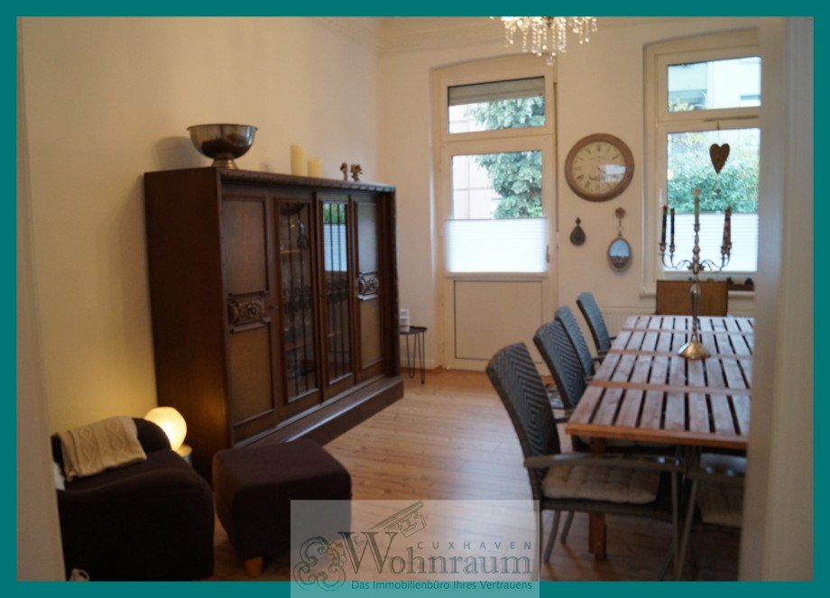 Esszimmer mit Zugang zur Terrasse Erdgeschosswohnung Cuxhaven