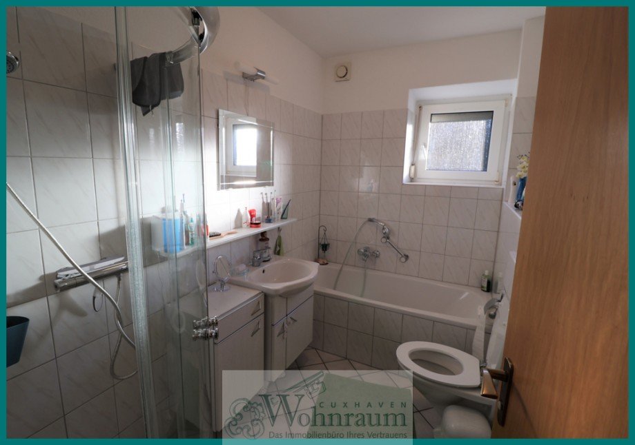 Badezimmer mit Wanne Einfamilienhaus Wurster Nordseek�ste