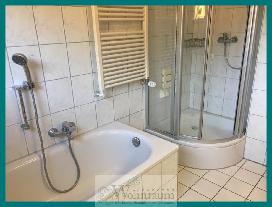 ..mit Dusche und Badewanne Einfamilienhaus Cuxhaven / Altenwalde