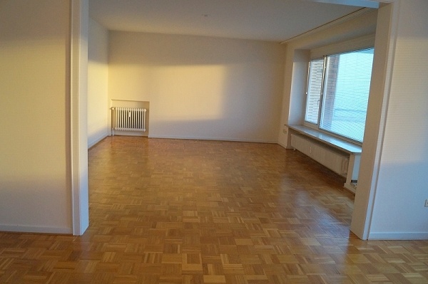 helles Wohnzimmer Etagenwohnung Cuxhaven