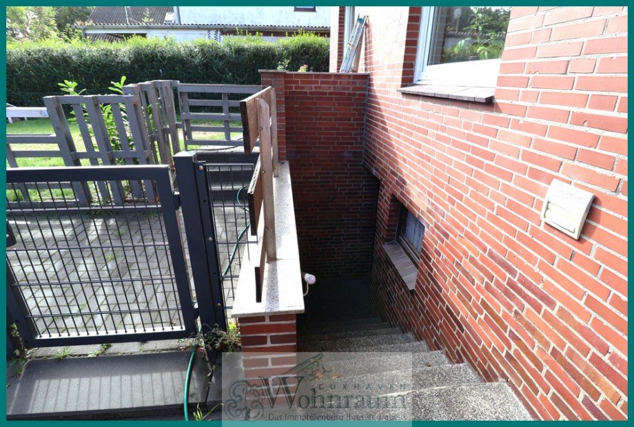 Kellerzugang Zweifamilienhaus Geestland