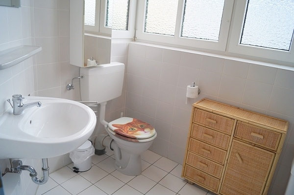 Bad mit Tageslicht Etagenwohnung Cuxhaven