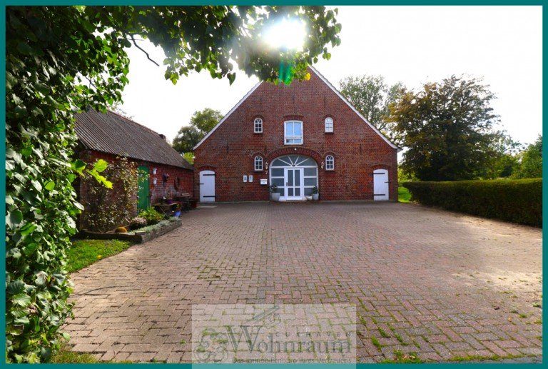 Stra�enansicht Misselwarden Resthof Verkauft Resthof mit Charme - Verwirklichen Sie Ihren pers�nlichen Wohntraum auf dem Land