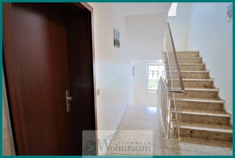 Treppenhaus Etagenwohnung Cuxhaven / D�se